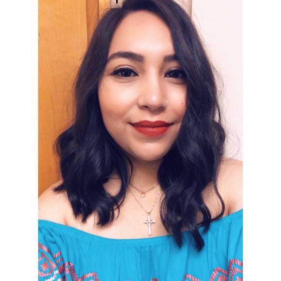 Meet your Posher, Alissa - Picture 1 of 1